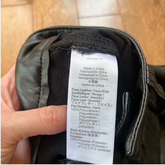 Madewell Straight Leg Faux Leather Pants 31” Inseam - Picture 4 of 4